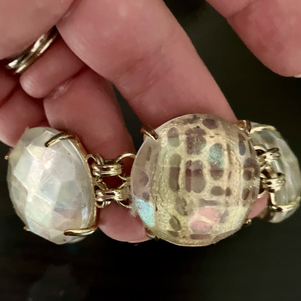 GUC Kendra Scott Cassie Bracelet with Iridescent Clear Stones